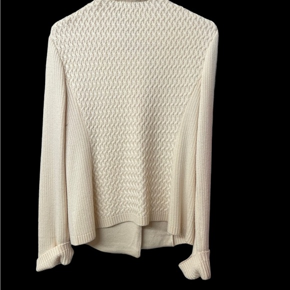 St. John Sport ivory sweater size S - Picture 10 of 16